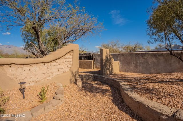 5301 E Fort Lowell Road, Tucson, AZ 85712