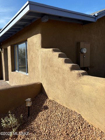 5301 E Fort Lowell Road, Tucson, AZ 85712