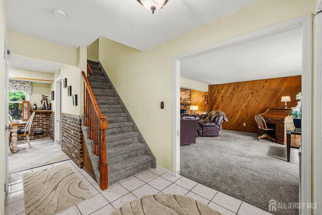 174 Cottrell Road, Old Bridge, NJ 07747