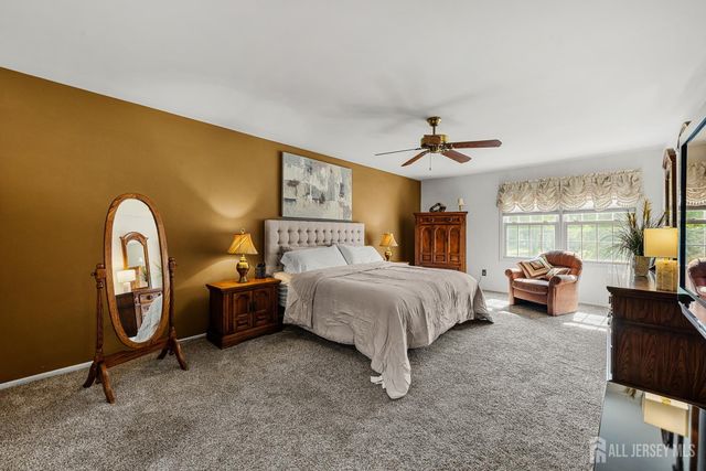 174 Cottrell Road, Old Bridge, NJ 07747