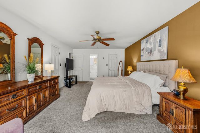 174 Cottrell Road, Old Bridge, NJ 07747