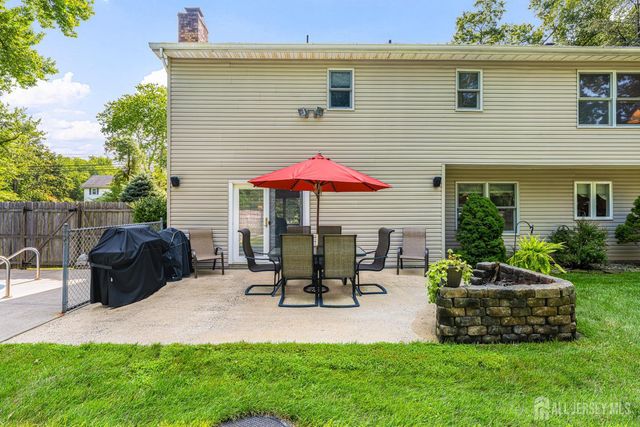 174 Cottrell Road, Old Bridge, NJ 07747