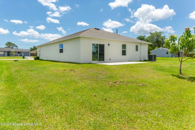 724 San Filippo Drive SE, Palm Bay, FL 32909