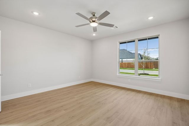 2214 Terlingua Drive, Waxahachie, TX 75165