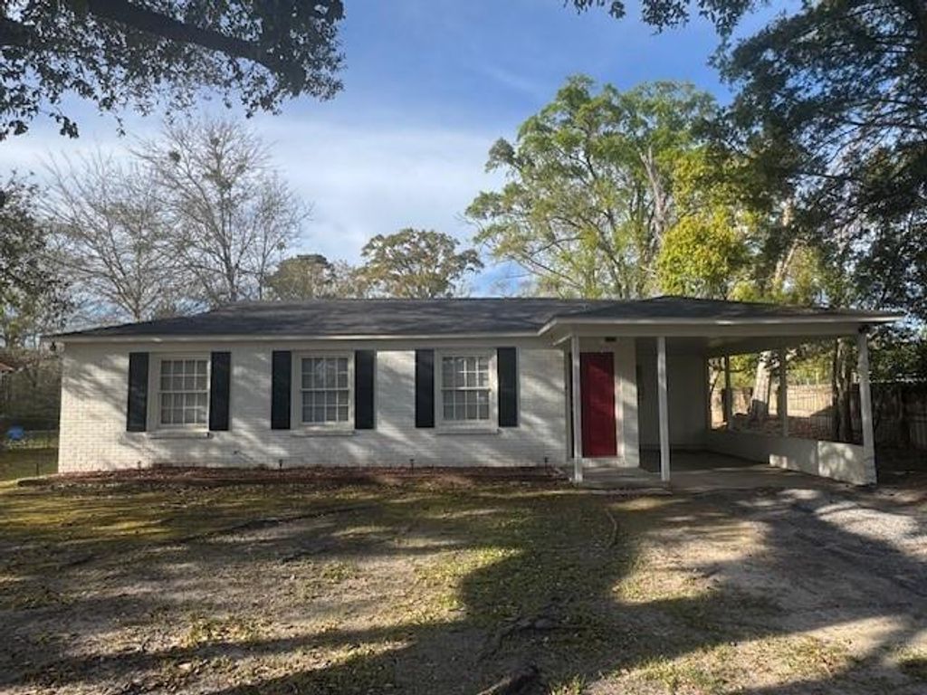 2504 Farnell Drive, Mobile, AL 36605