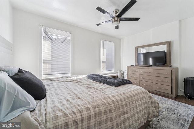 33 E BROADWAY AVE, Clifton Heights, PA 19018