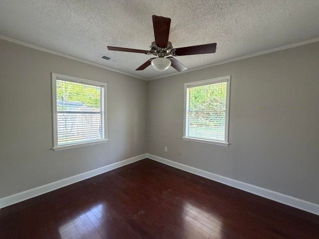 10 Pearl Avenue, Mount Pleasant, SC 29464