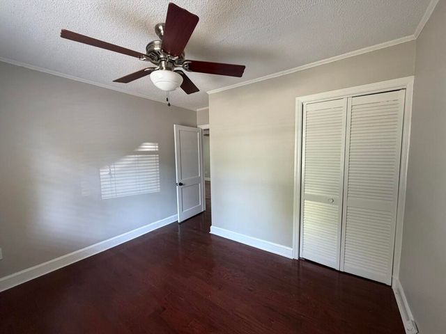 10 Pearl Avenue, Mount Pleasant, SC 29464