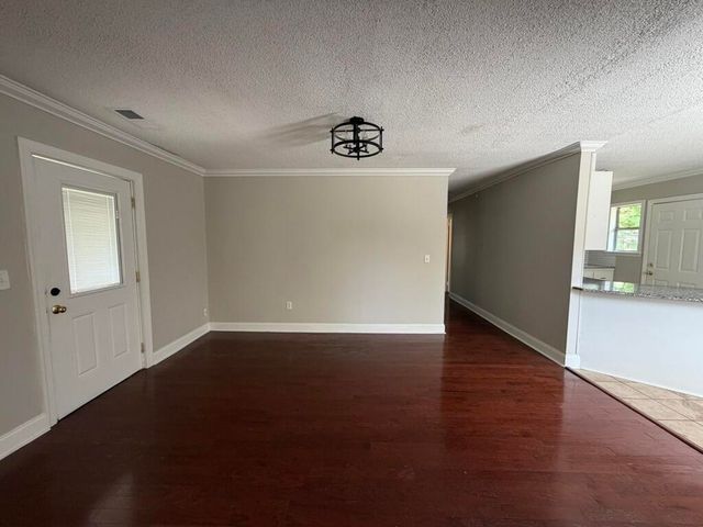 10 Pearl Avenue, Mount Pleasant, SC 29464