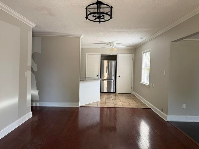 10 Pearl Avenue, Mount Pleasant, SC 29464