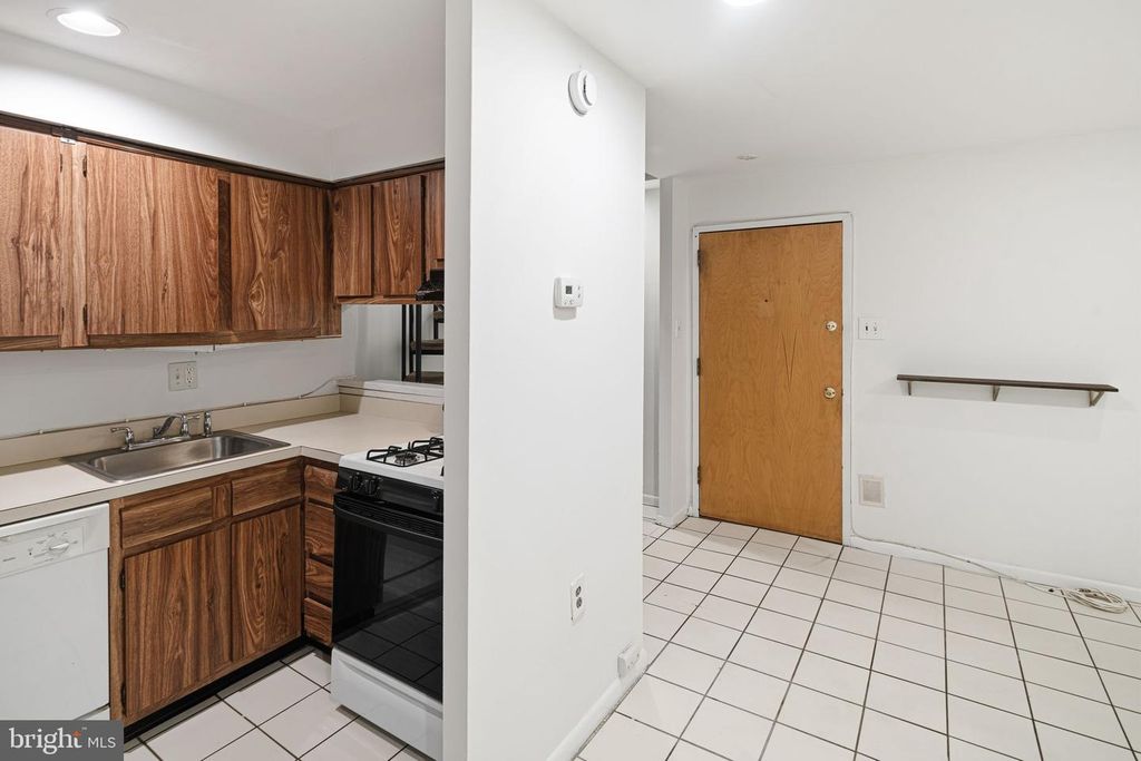 1137 PINE ST #UNIT 102, PHILADELPHIA, PA 19107 — photo 4