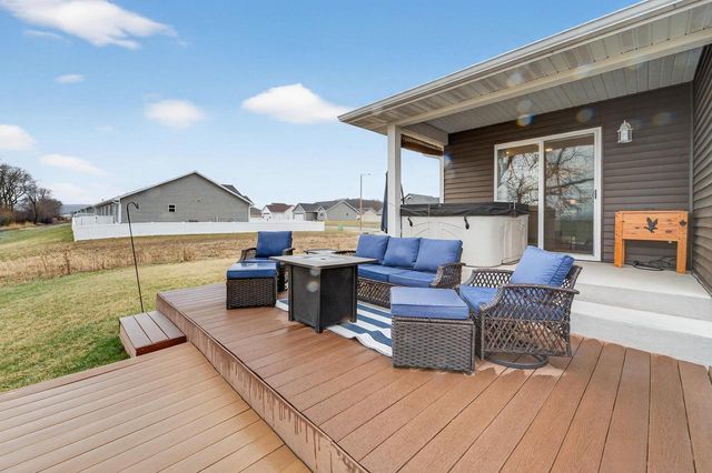 804 Roosevelt Street, Baraboo, WI 53913