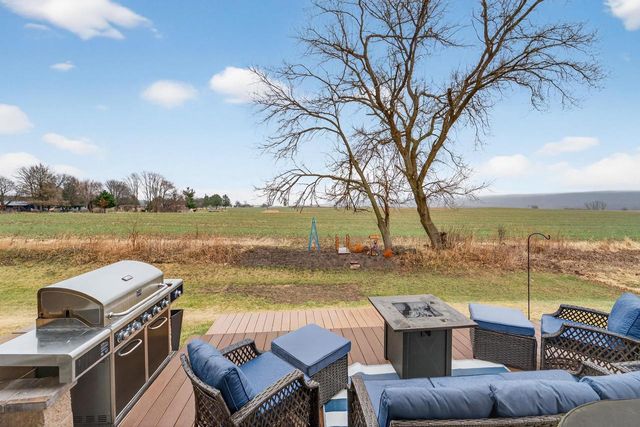 804 Roosevelt Street, Baraboo, WI 53913