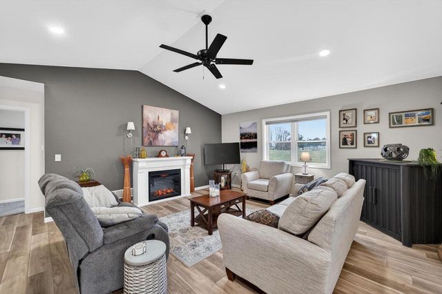 804 Roosevelt Street, Baraboo, WI 53913