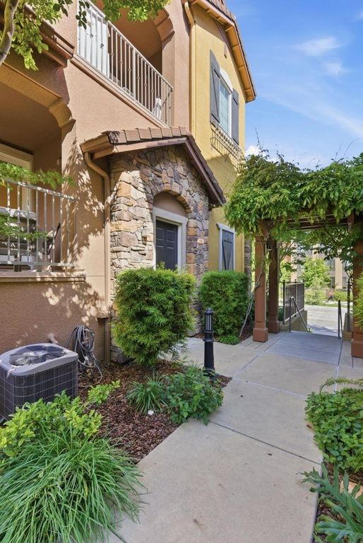 482 Tristania Terrace, Sunnyvale, CA 94086