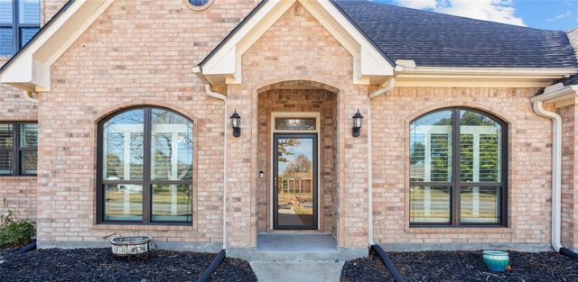 215 Ridgemont Drive, Alvin, TX 77511