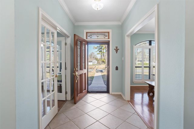 215 Ridgemont Drive, Alvin, TX 77511