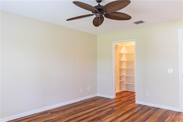 5009 Corsica Square, Vero Beach, FL 32967