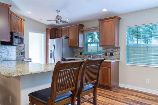 5009 Corsica Square, Vero Beach, FL 32967