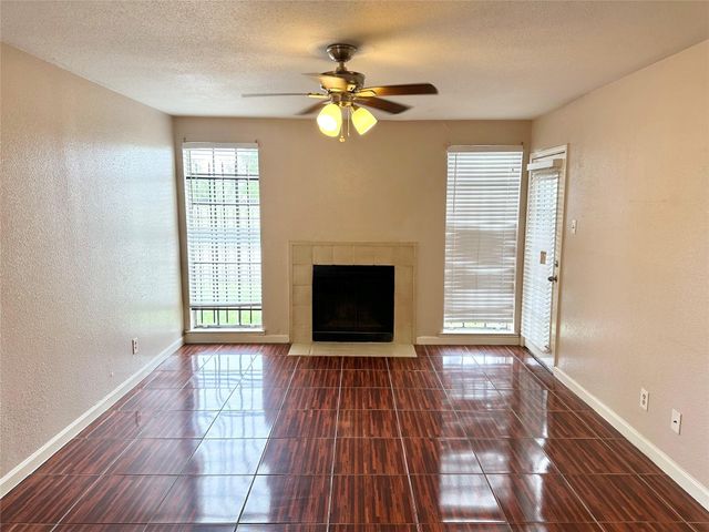 12500 Sandpiper Drive 18, Houston, TX 77035