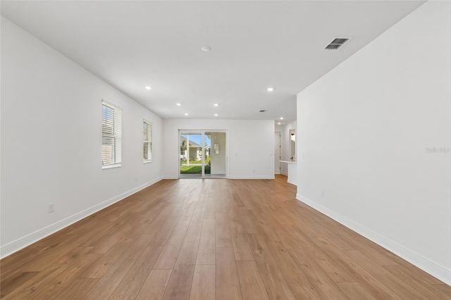 8111 SEAFLOWER PARKWAY, Bradenton, FL 34210