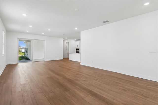 8111 SEAFLOWER PARKWAY, Bradenton, FL 34210