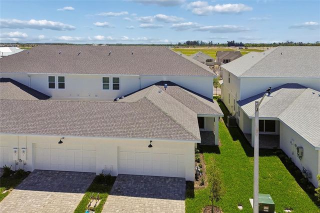 8111 SEAFLOWER PARKWAY, Bradenton, FL 34210