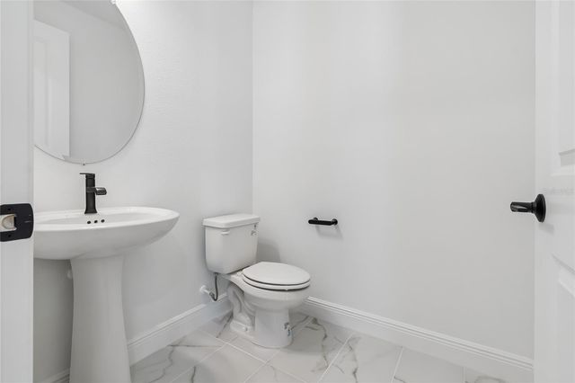 8111 SEAFLOWER PARKWAY, Bradenton, FL 34210