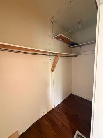 44 Laurel St 1, Leominster, MA 01453