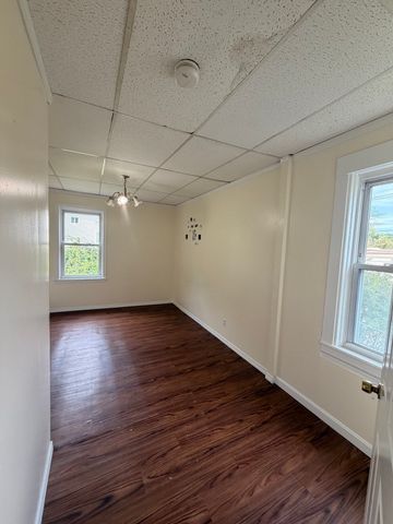44 Laurel St 1, Leominster, MA 01453