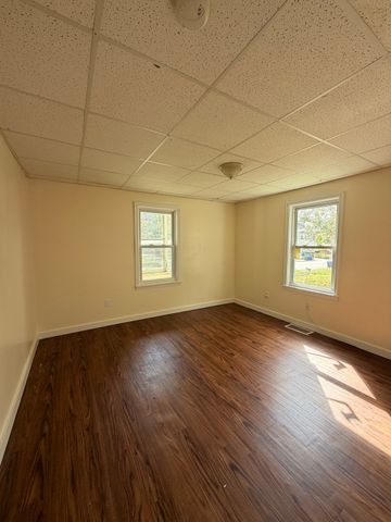 44 Laurel St 1, Leominster, MA 01453