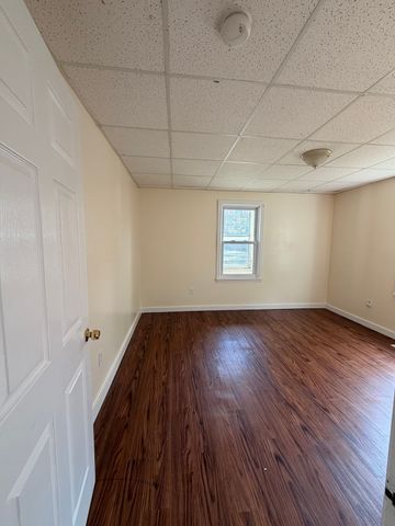 44 Laurel St 1, Leominster, MA 01453