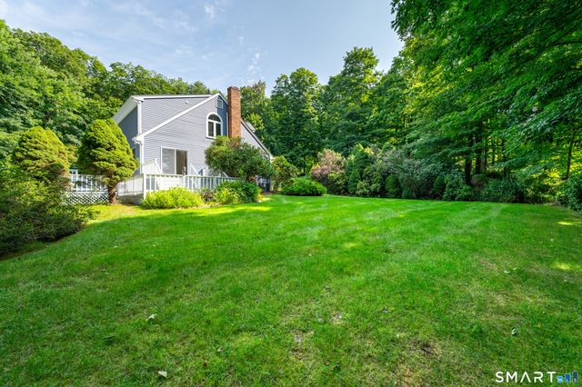123 Cross Highway, Redding, CT 06896