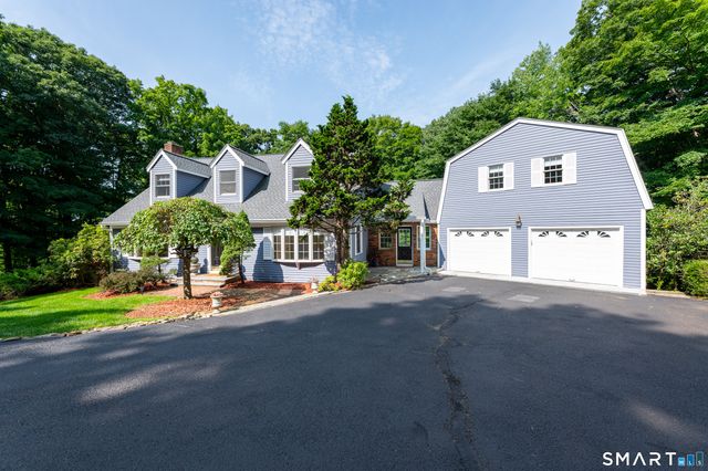 123 Cross Highway, Redding, CT 06896