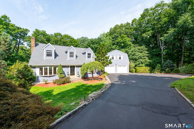 123 Cross Highway, Redding, CT 06896