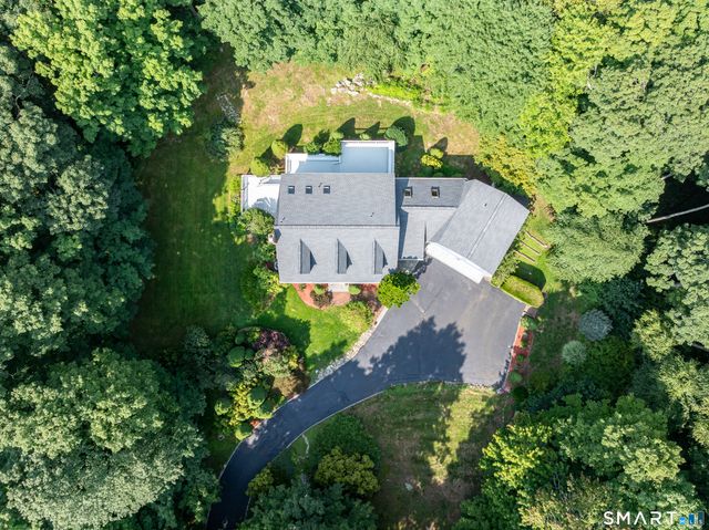 123 Cross Highway, Redding, CT 06896