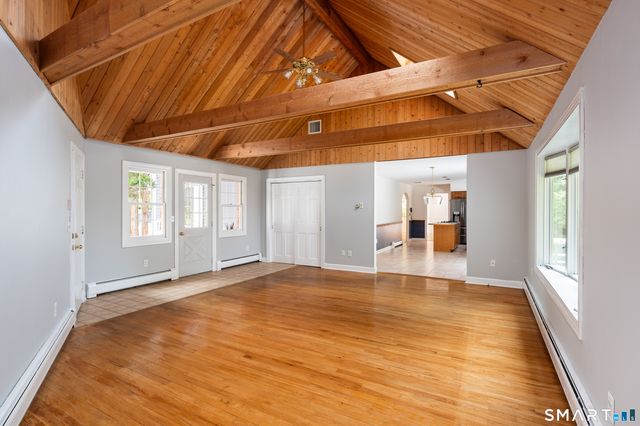 123 Cross Highway, Redding, CT 06896