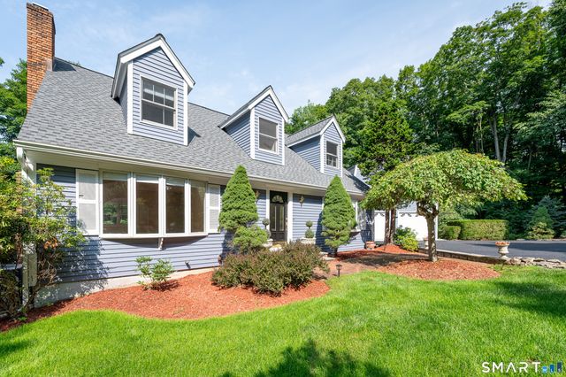 123 Cross Highway, Redding, CT 06896