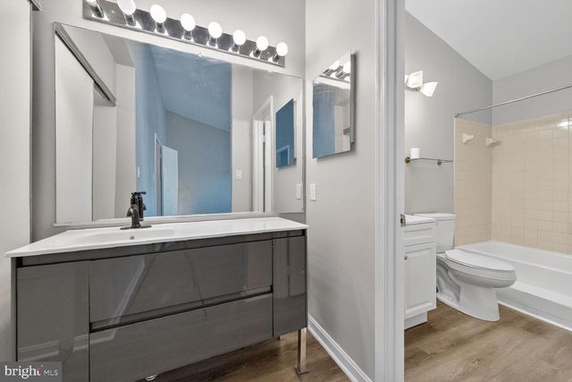 11561 HILL MEADE LN, Woodbridge, VA 22192