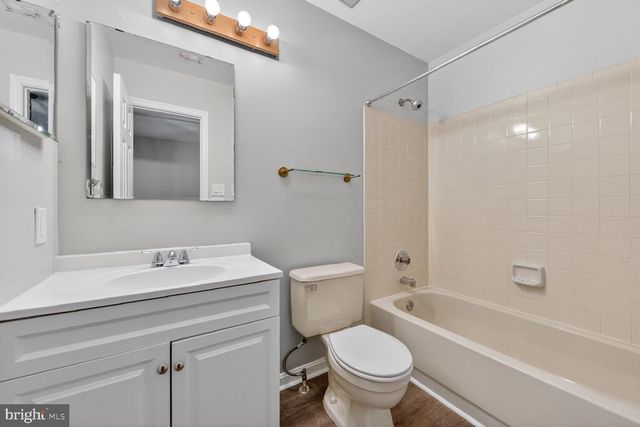 11561 HILL MEADE LN, Woodbridge, VA 22192