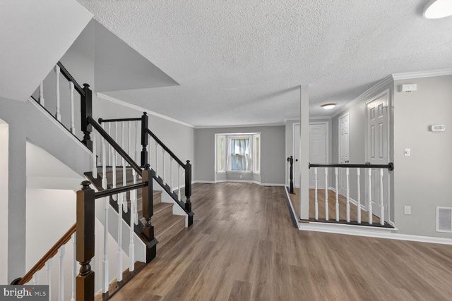 11561 HILL MEADE LN, Woodbridge, VA 22192