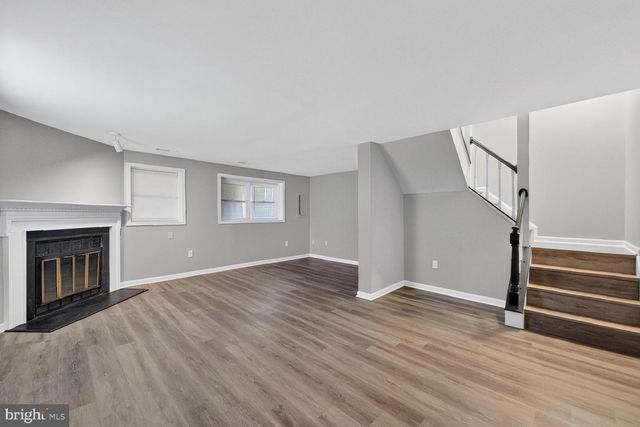 11561 HILL MEADE LN, Woodbridge, VA 22192