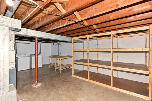 1120 S 102nd STREET, West Allis, WI 53214