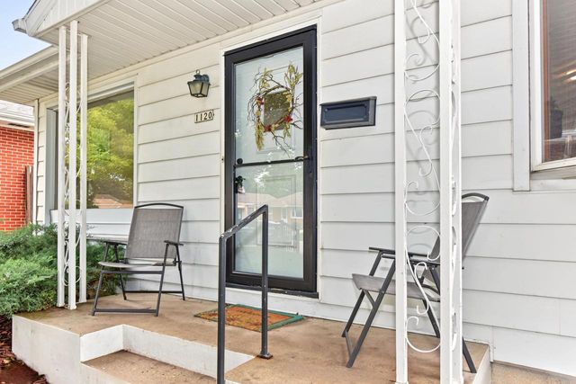 1120 S 102nd STREET, West Allis, WI 53214