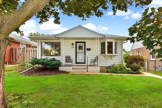 1120 S 102nd STREET, West Allis, WI 53214