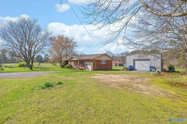 102 Greenwood Lane, Geraldine, AL 35974