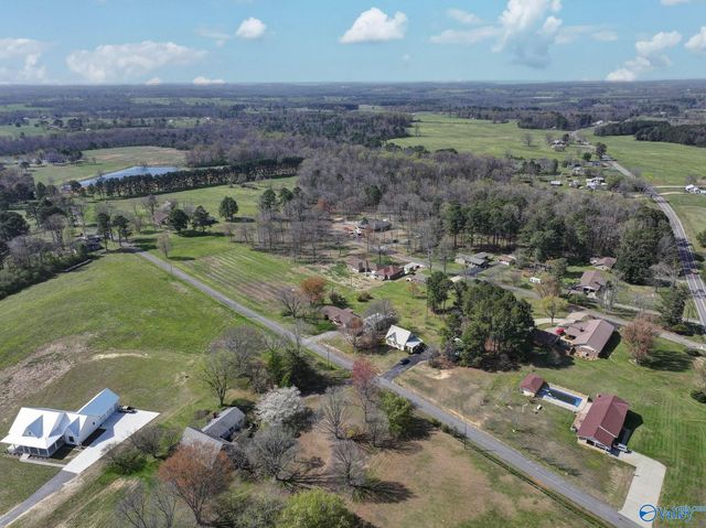 102 Greenwood Lane, Geraldine, AL 35974