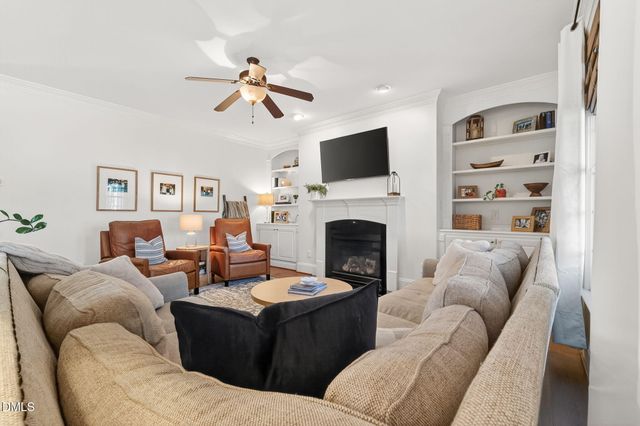 2824 Oakley Woods Lane, Apex, NC 27539