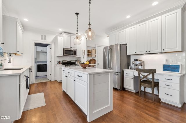 2824 Oakley Woods Lane, Apex, NC 27539