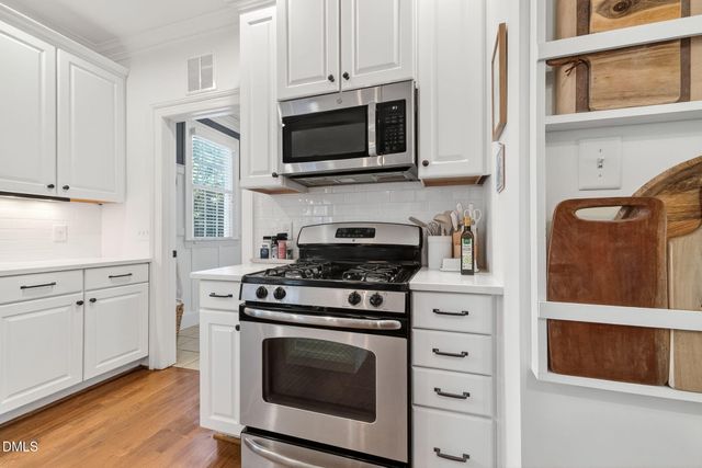 2824 Oakley Woods Lane, Apex, NC 27539